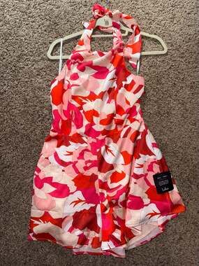 Lulus Floral Print Halter Neck Romper Size M